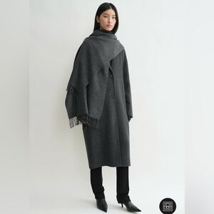 SOLD/Toteme Classic wool scarf dark grey / Made in Italy
